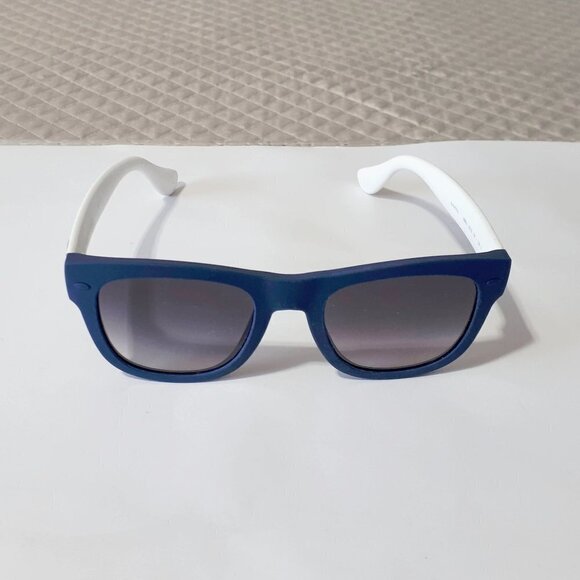 NWOT Havaianas navy blue frame, white temples & brown lens sunglasses - Picture 6 of 7